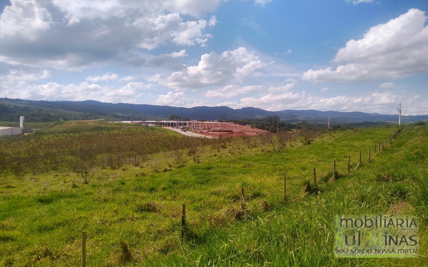 Terreno de 60.000m² a Venda em Extrema MG (4)