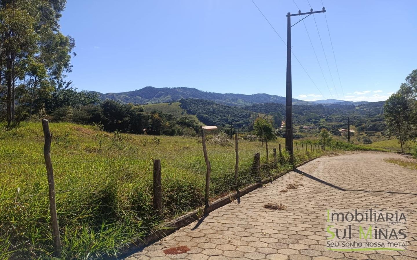 Terreno urbano com 7.500 m² À Venda em CambuíMG cod2482 (5)