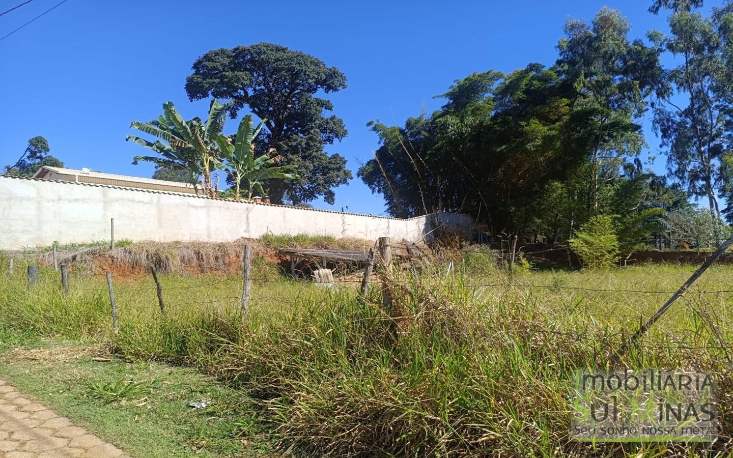 Terreno urbano com 7.500 m² À Venda em CambuíMG cod2482 (6)