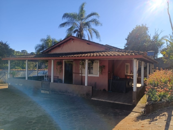 Chácara de 950m² com piscina e escritura a venda em Cambuí MG — foto 01
