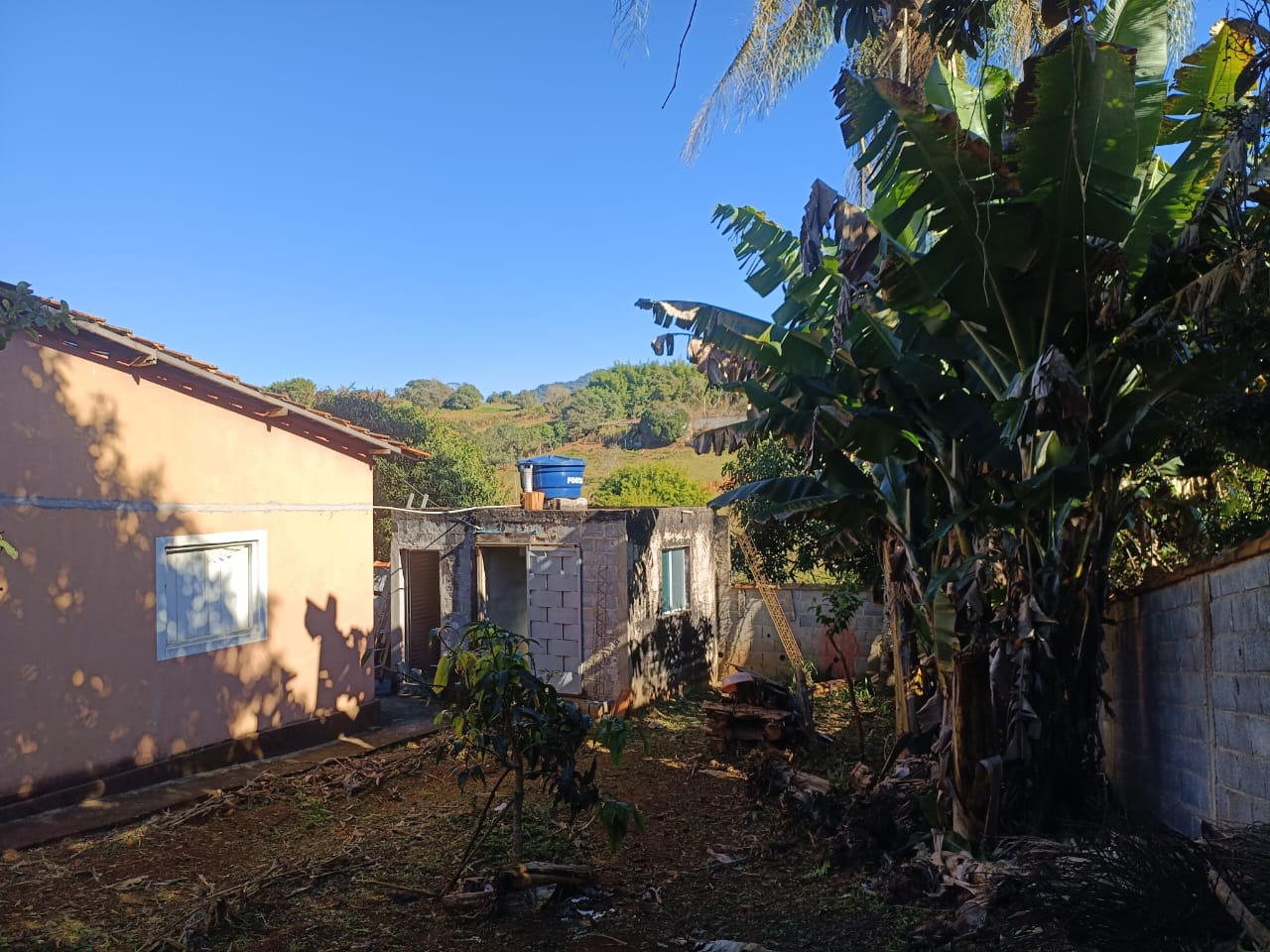 Chácara de 950m² com piscina e escritura a venda em Cambuí MG — 2503 — Foto 09 Chácara de 950m² com piscina e escritura a venda em Cambuí MG — foto 09