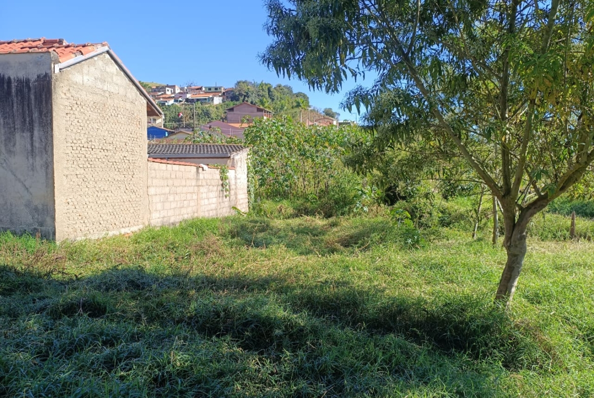 Lote de 320 m² próximo ao centro à venda em Córrego do Bom Jesus MG — foto 03