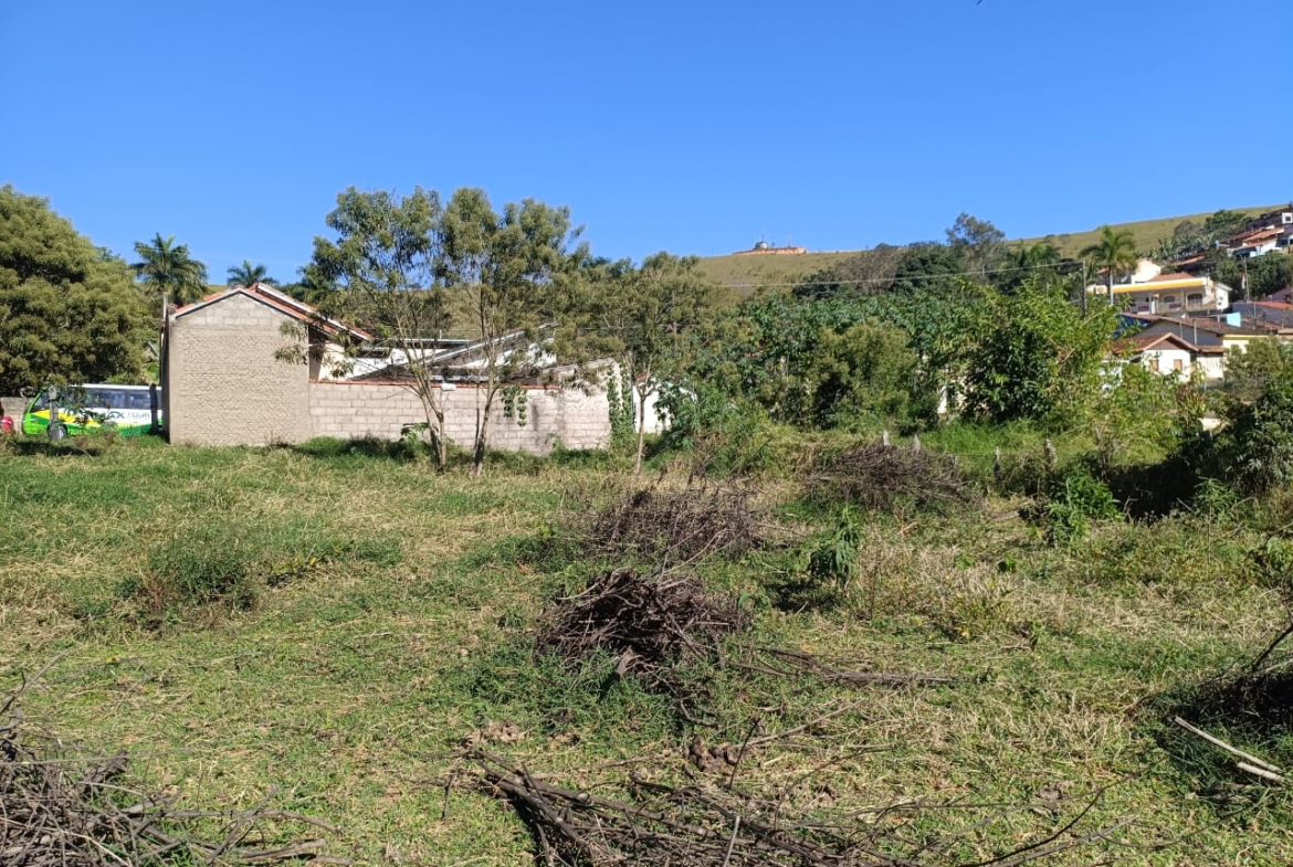 Lote de 320 m² próximo ao centro à venda em Córrego do Bom Jesus MG — foto 04