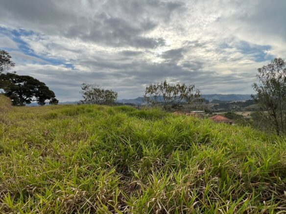 Imagem 01 do terreno em Cambuí/MG — cód. 2513