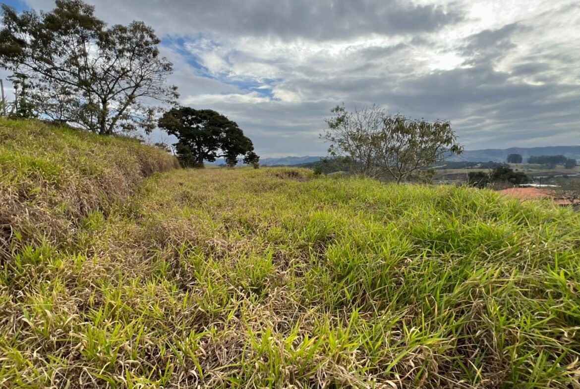 Imagem 02 do terreno em Cambuí/MG — cód. 2513