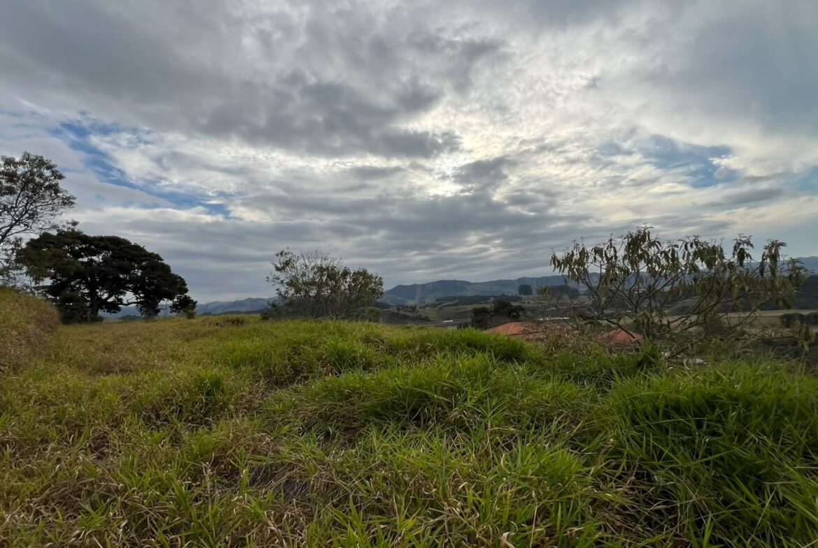 Imagem 03 do terreno em Cambuí/MG — cód. 2513