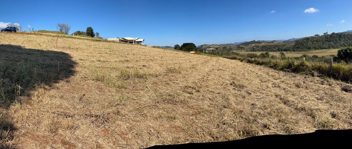 Imagem 01 do terreno em Cambuí/MG — cód. 2518