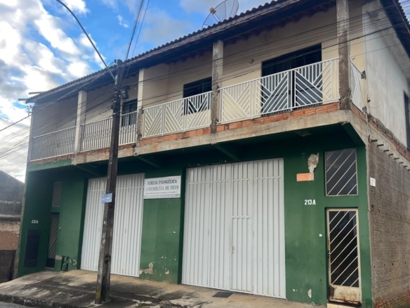 Casa com Terraço Privativo para Locação em Cambuí/MG