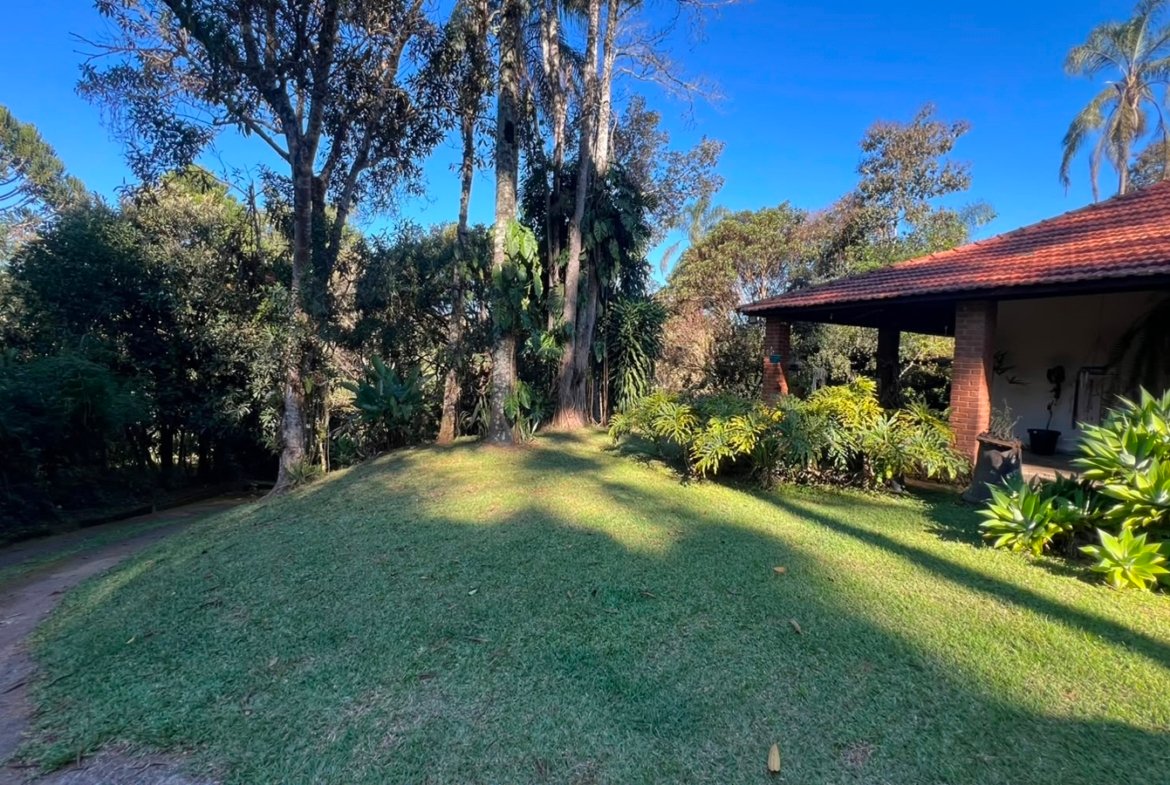 Chácara Exclusiva – 12.000 m² | Apenas 10 minutos da cidade!