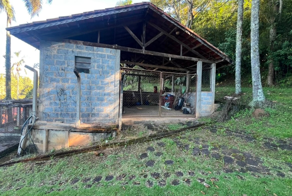 Chácara Exclusiva – 12.000 m² | Apenas 10 minutos da cidade!