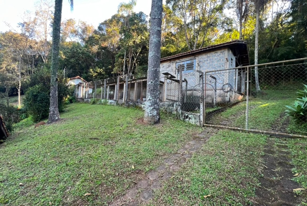 Chácara Exclusiva – 12.000 m² | Apenas 10 minutos da cidade!
