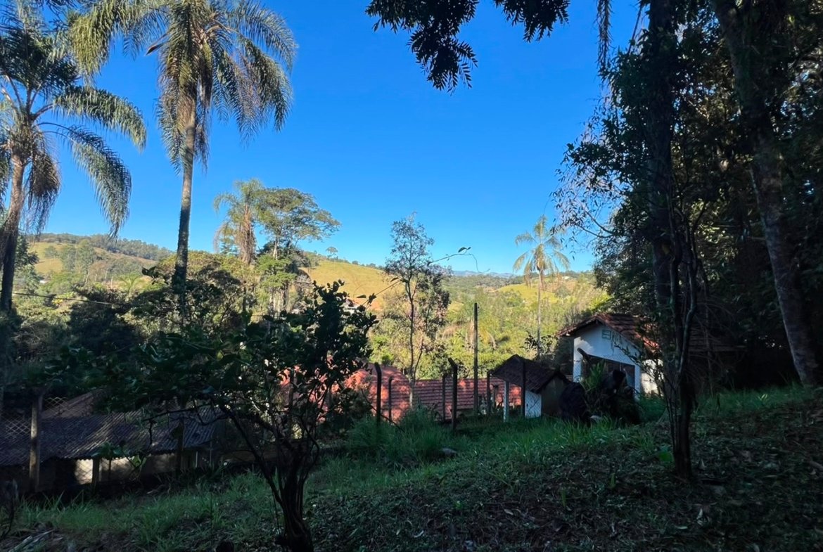 Chácara Exclusiva – 12.000 m² | Apenas 10 minutos da cidade!