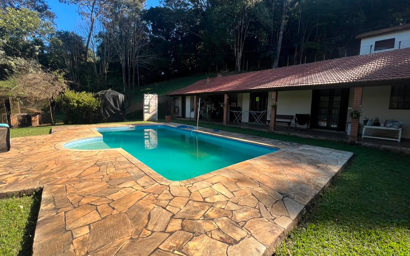 Chácara Exclusiva – 12.000 m² | Apenas 10 minutos da cidade!
