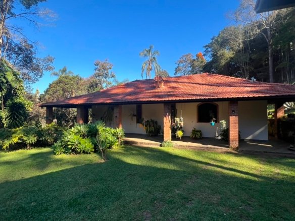 Chácara Exclusiva – 12.000 m² | Apenas 10 minutos da cidade!