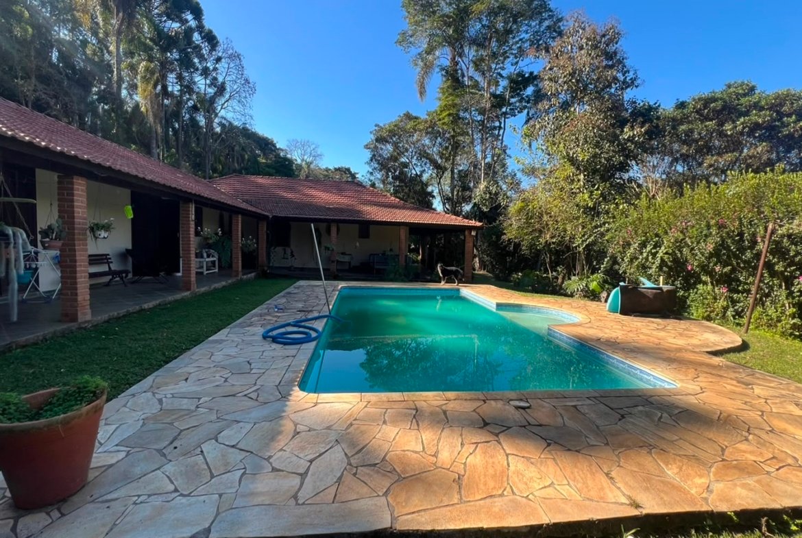 Chácara Exclusiva – 12.000 m² | Apenas 10 minutos da cidade!