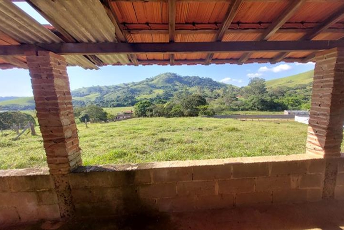 Terreno a 2km da Cachoeira com 2000 m² a Venda em Cambuí MG