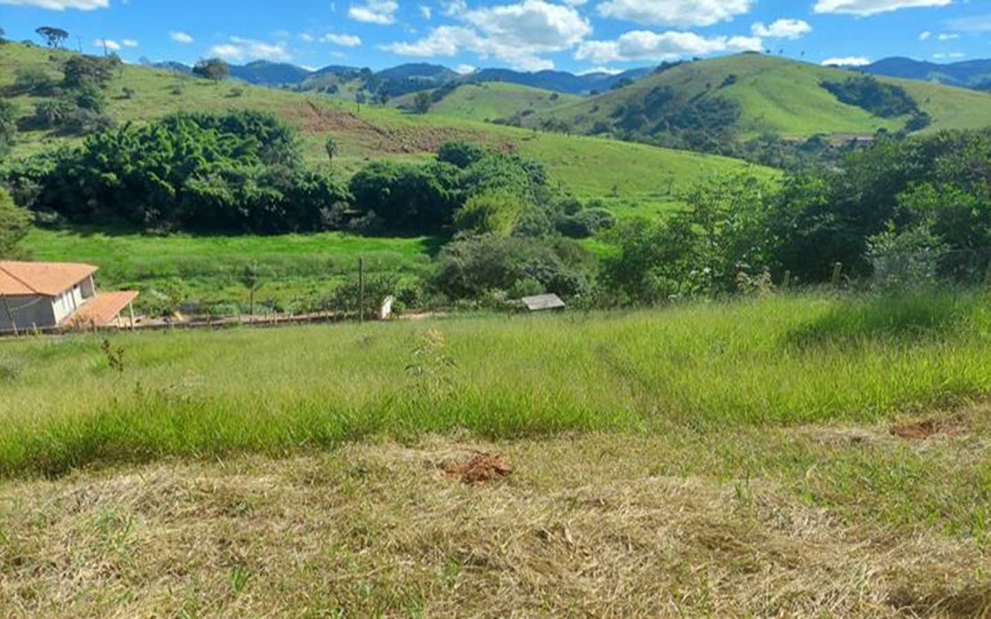 Terreno de 1.000 m² 200 metros da Rodovia a Venda em Cambuí MG