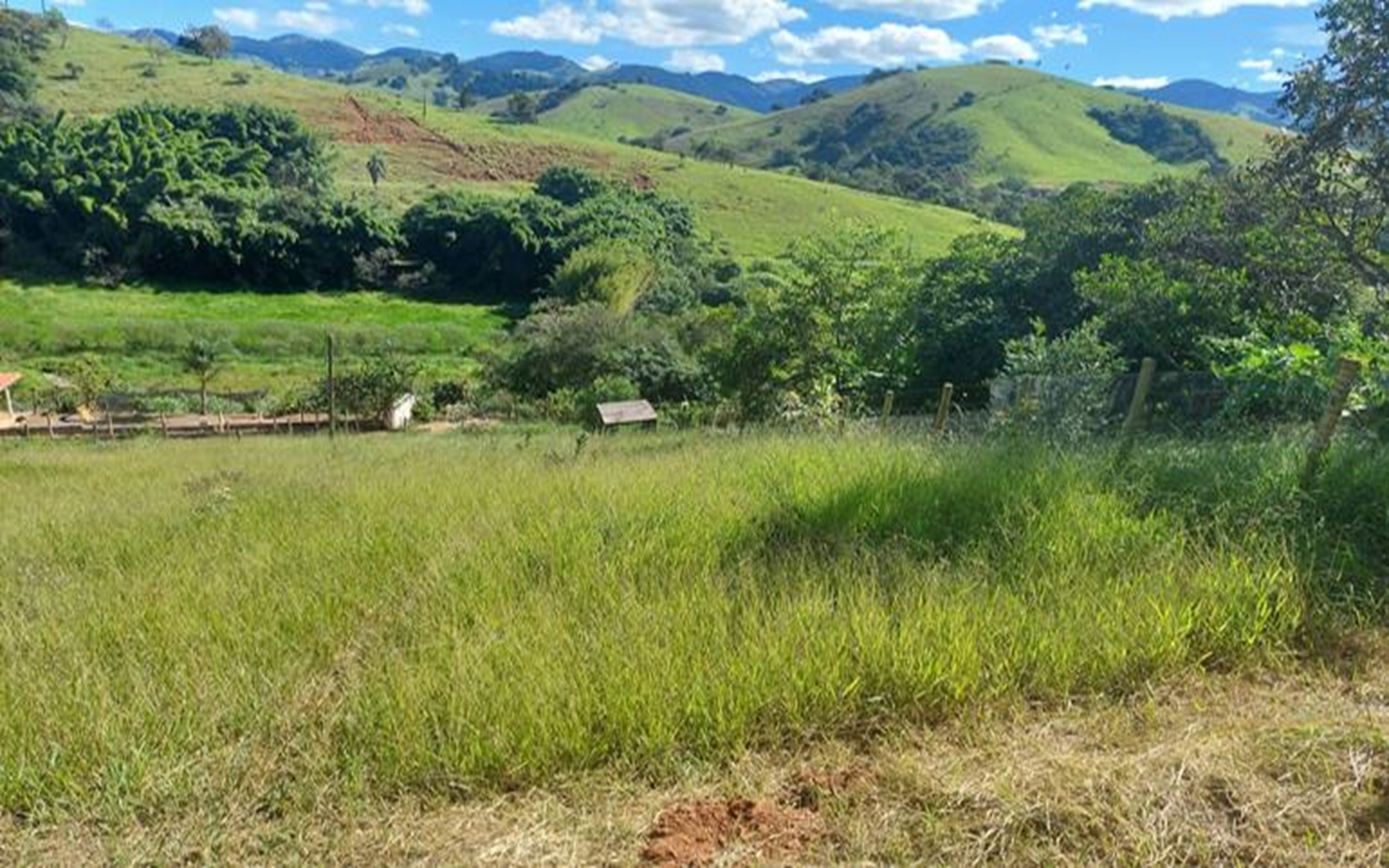 Terreno de 1.000 m² 200 metros da Rodovia a Venda em Cambuí MG