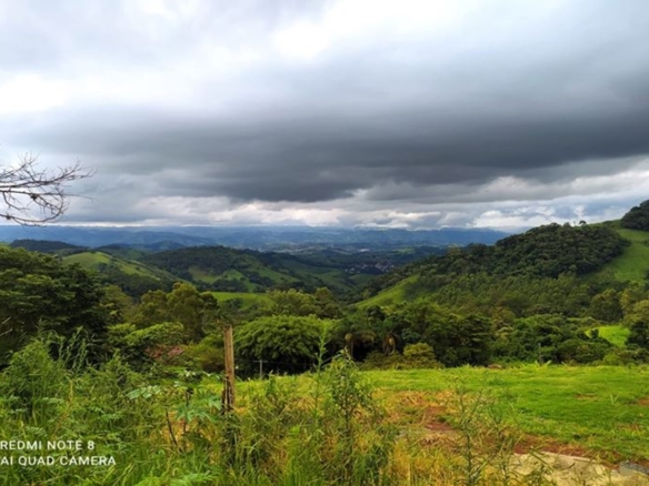 Terreno de 1.000 m² com vista a Venda no Córrego do Bom Jesus MG