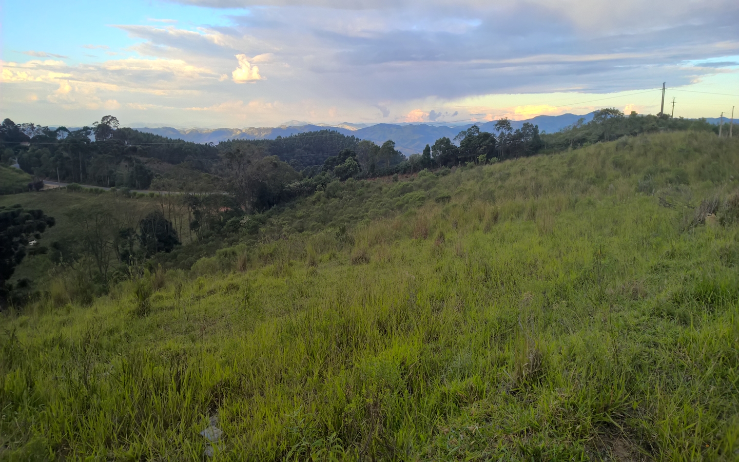 Terreno nas margens da Pista em Senador Amaral Vista 360º