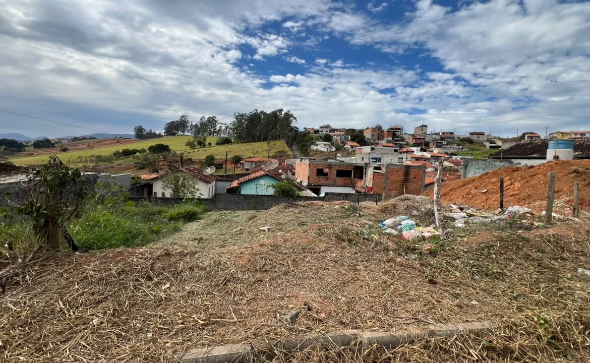 Imagem 01 do lote à venda em Cambuí/MG — cód. 2521