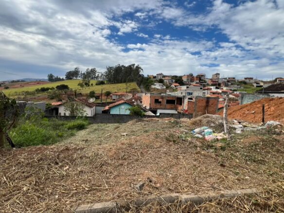 Imagem 01 do lote à venda em Cambuí/MG — cód. 2521