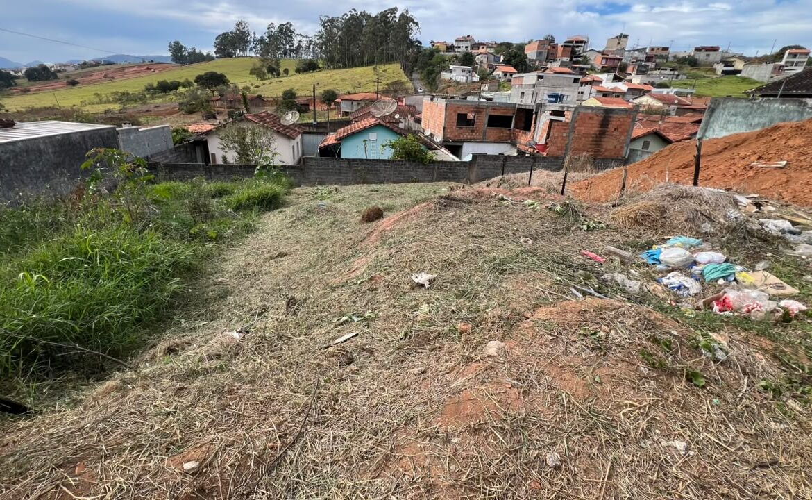 Imagem 02 do lote à venda em Cambuí/MG — cód. 2521