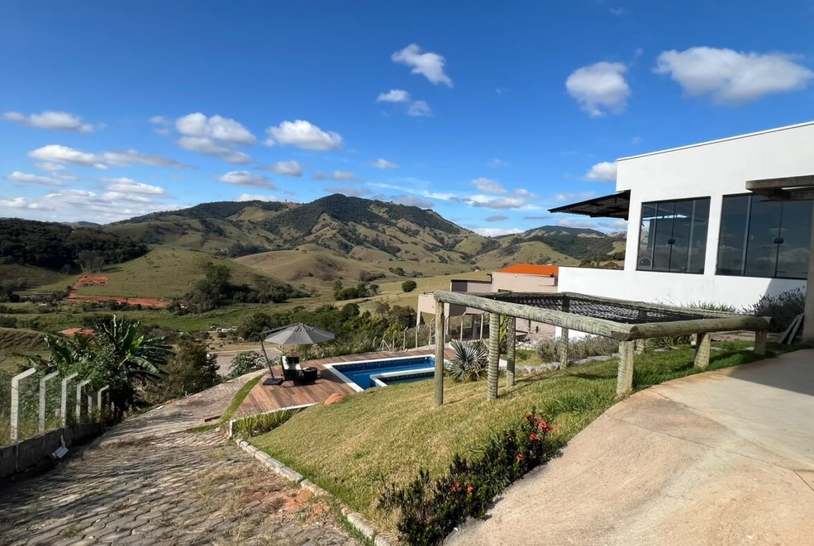 Imagem 03 da casa à venda em Córrego do Bom Jesus/MG — cód. 2524