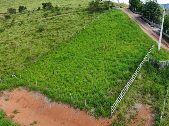 Imagem 01 do terreno em Córrego do Bom Jesus/MG — cód. 2530
