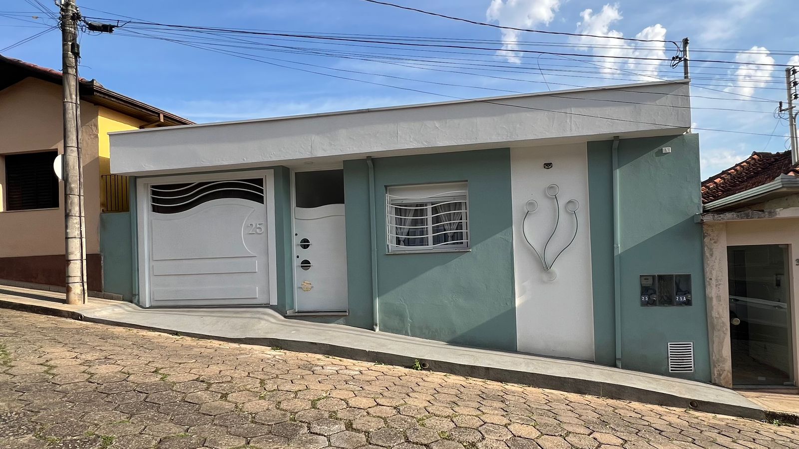 Imagem 01 da casa à venda em Cambuí/MG — cód. 2541