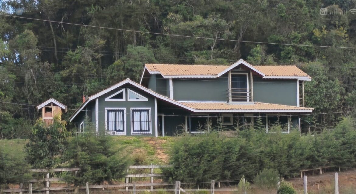 Chácara Porteira Fechada à Venda em Camanducaia MG