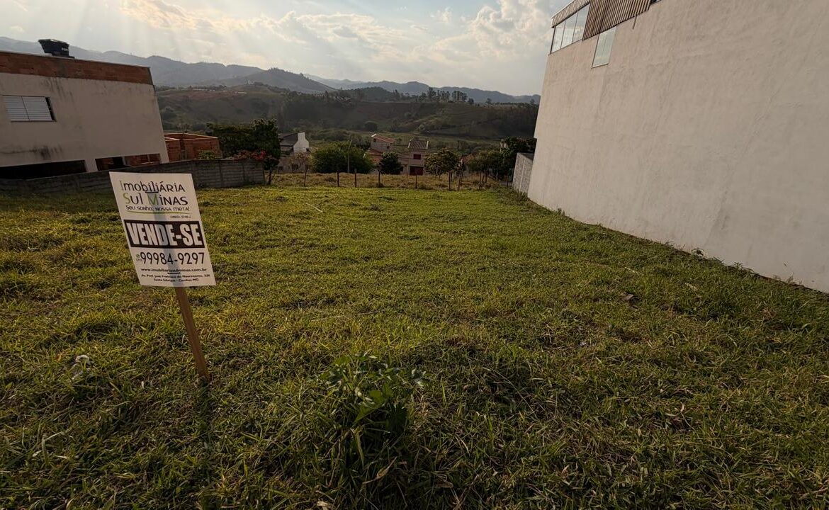 Lote Com 250m² Pronto para Construir! -À Venda em Cambuí MG
