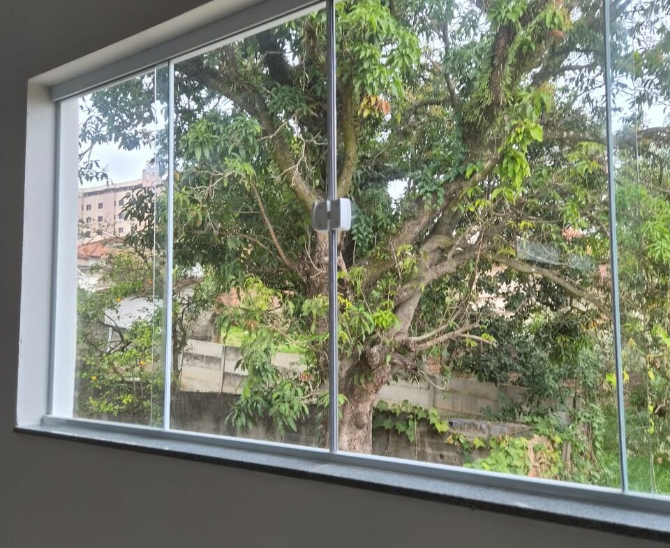 PONTO COMERCIAL NO CENTRO – 1.000 m² | AVENIDA PRINCIPAL