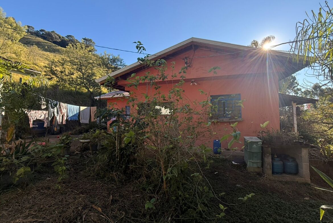 Sítio Rural à Venda em Córrego do Bom Jesus MG – 38.000 m²