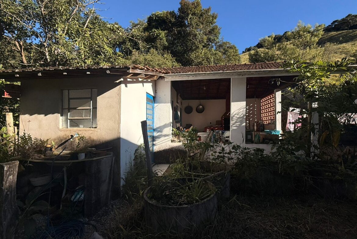Sítio Rural à Venda em Córrego do Bom Jesus MG – 38.000 m²