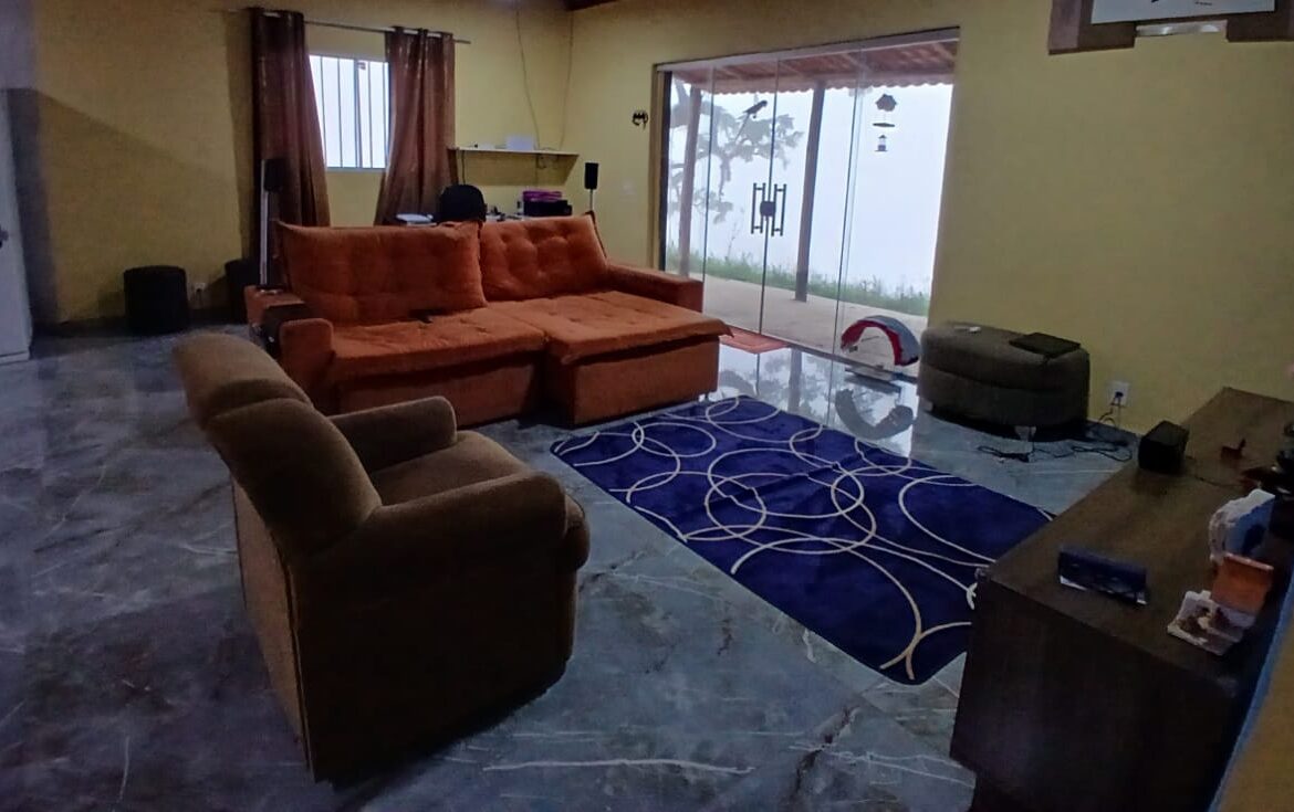 Chácara de 2700m² a 1km de São Mateus a venda em Camanducaia MG