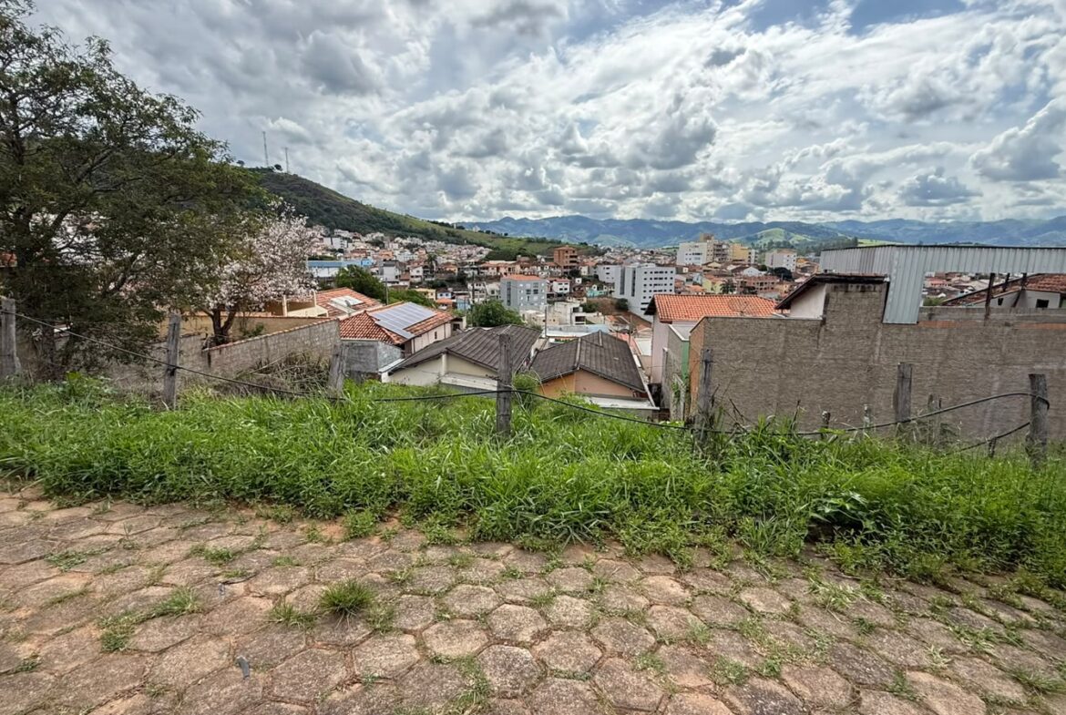 Imagem 02 do lote à venda em Cambuí/MG — cód. 2557