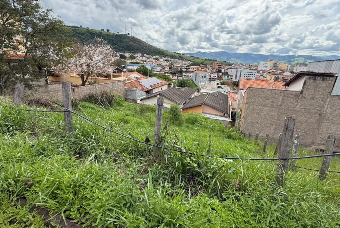 Imagem 03 do lote à venda em Cambuí/MG — cód. 2557