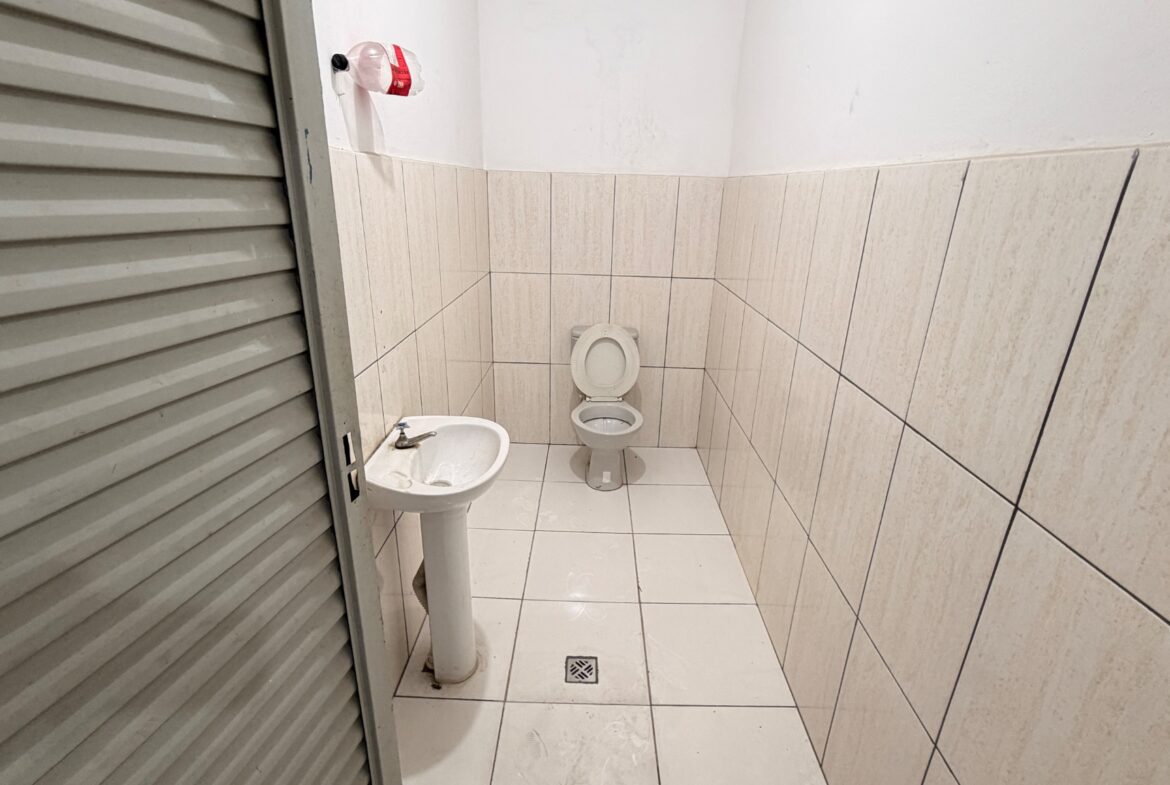 Galpão de 1.000 m² para alugar em Cambuí ao lado da pista