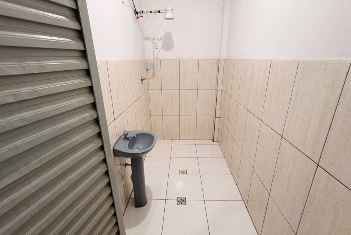 Galpão de 1.000 m² para alugar em Cambuí ao lado da pista