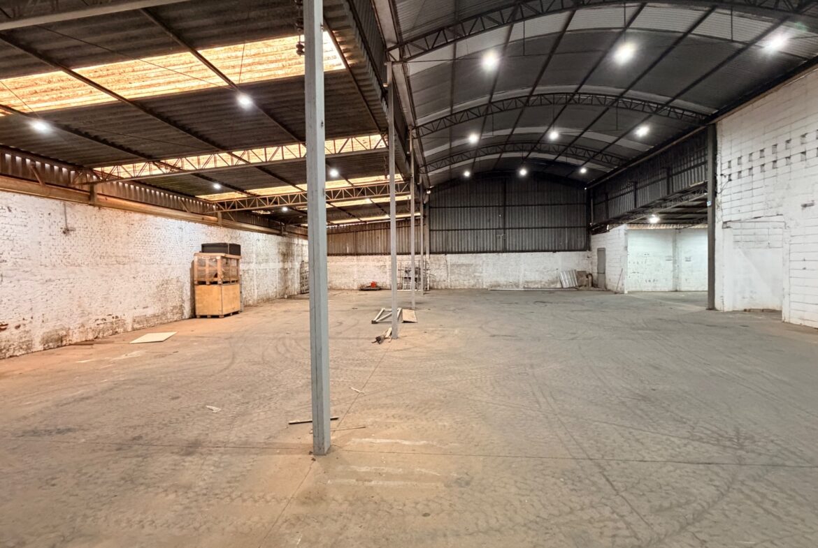 Galpão de 1200 m² para Loção em Cambuí MG