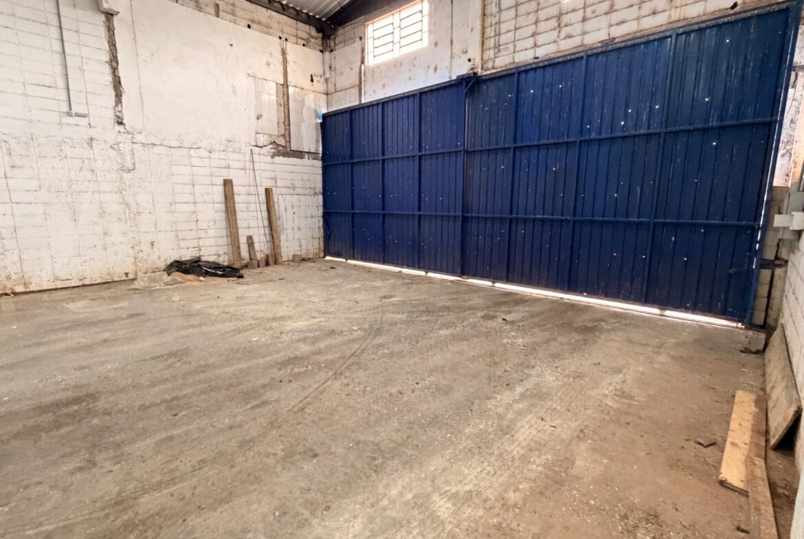 Galpão de 1200 m² para Loção em Cambuí MG