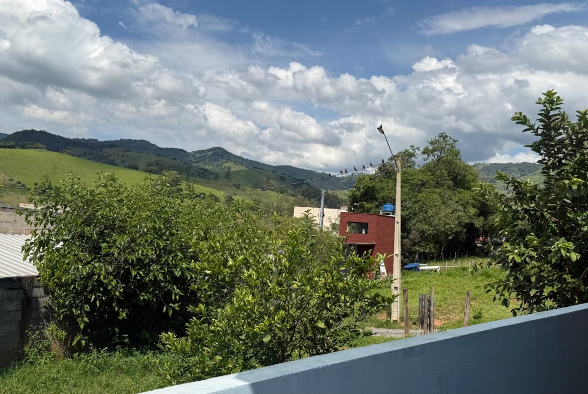 Imagem 02 da casa à venda em Córrego do Bom Jesus/MG — cód. 2563